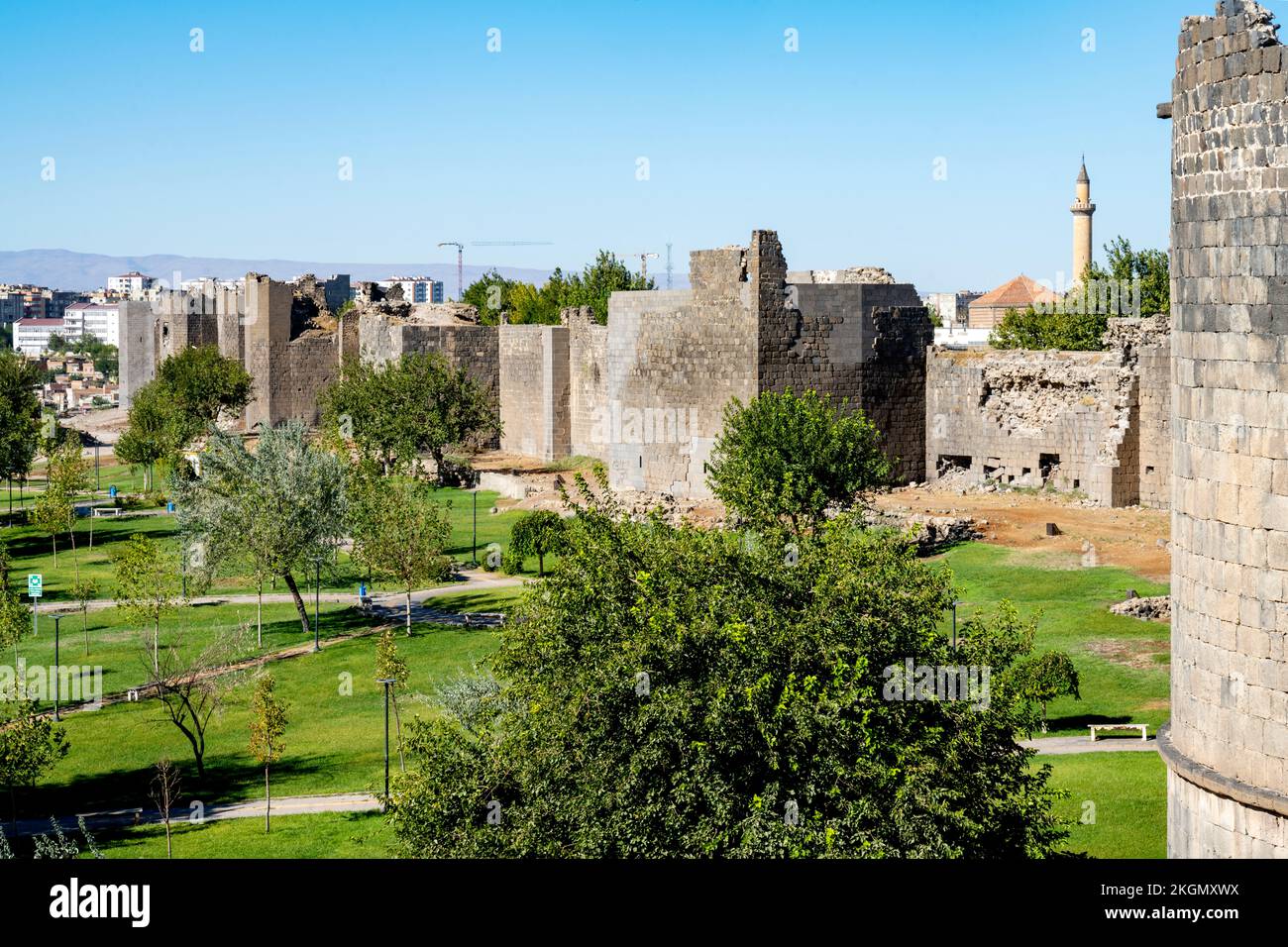 Türkei, Diyarbakir, Blick auf die Stadtmauer vom Mardin-Tor (Mardinkapi) Banque D'Images