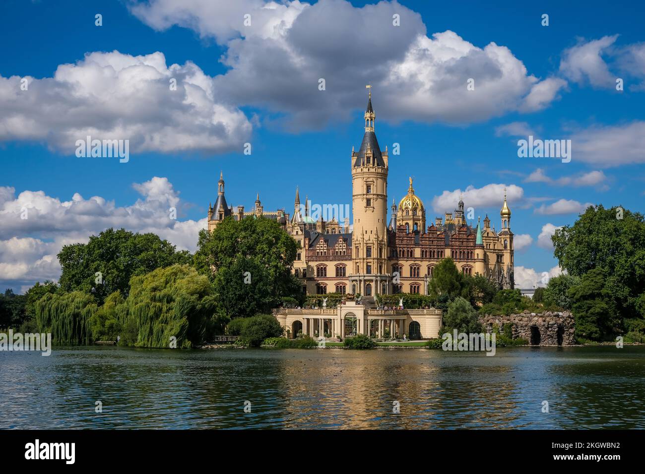 Schwerin, Mecklembourg-Poméranie-Occidentale, Allemagne - Château de Schwerin sur le lac Schwerin, siège du Parlement d'État de Mecklembourg-Poméranie-Occidentale, était la résidence Banque D'Images