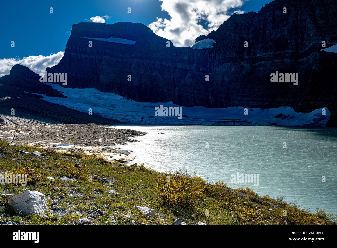 Vue sur le lac Upper Grinnell au glacier Grinnell dans le parc national Glacier Banque D'Images