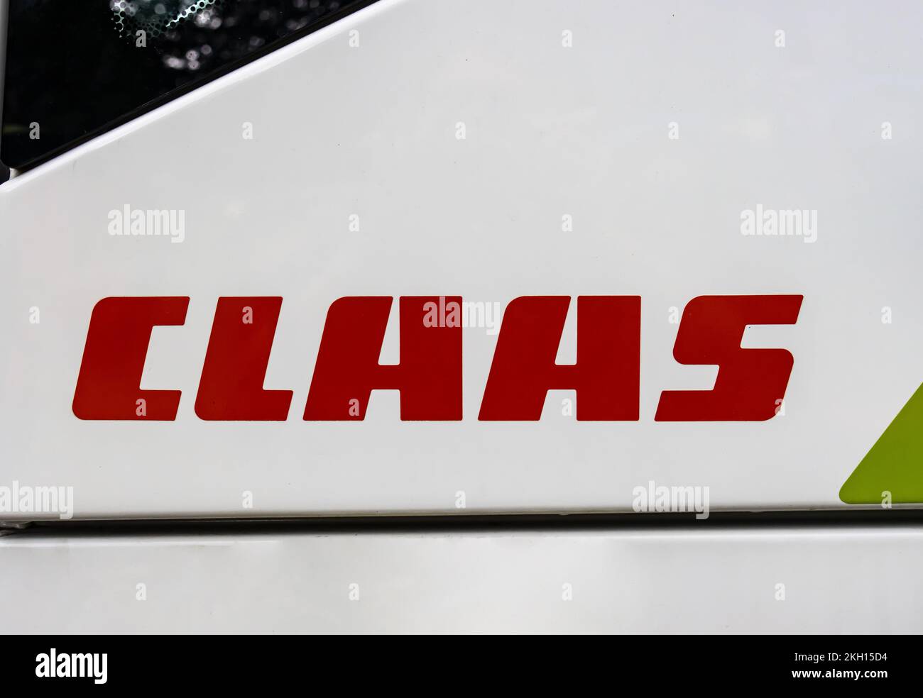 ALLEMAGNE - WETZLAR JUILLET 08 : LOGO CLAAS en détail sur une moissonneuse CLAAS. Claas est un fabricant de machines agricoles fondé en 1913, basé en allemand Banque D'Images