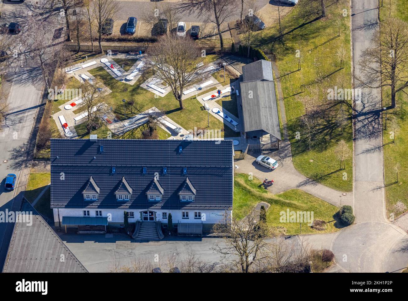 Vue aérienne, école de musique Hochsauerlandkreis et mini-golf, Brilon, pays aigre, Rhénanie-du-Nord-Westphalie, Allemagne, DE, Europe, photographie aérienne, Banque D'Images