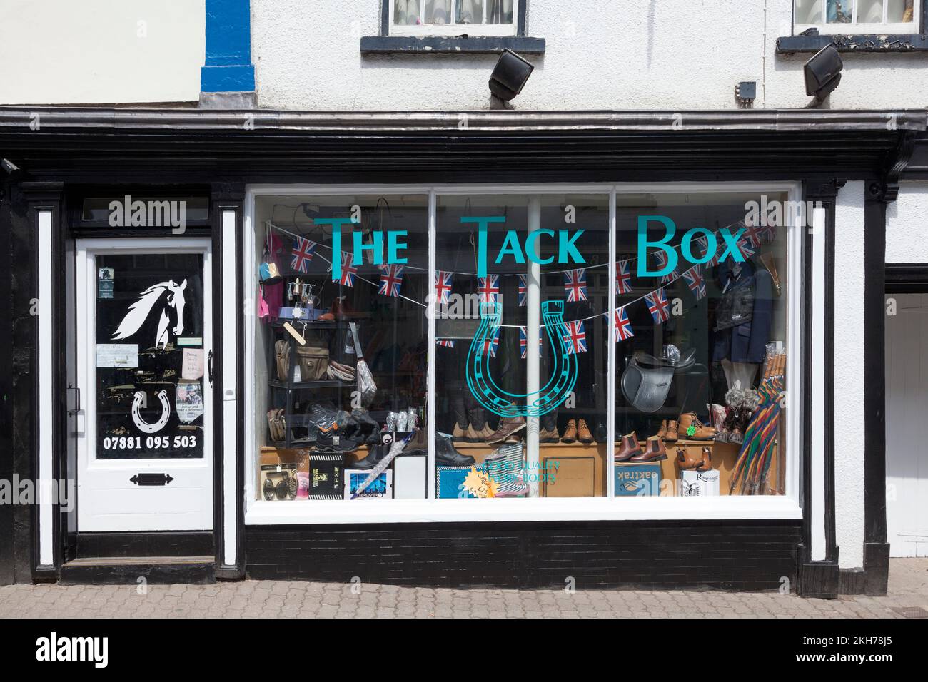 Le magasin d'équipement Tack Box Equine, Kington, Herefordshire Banque D'Images