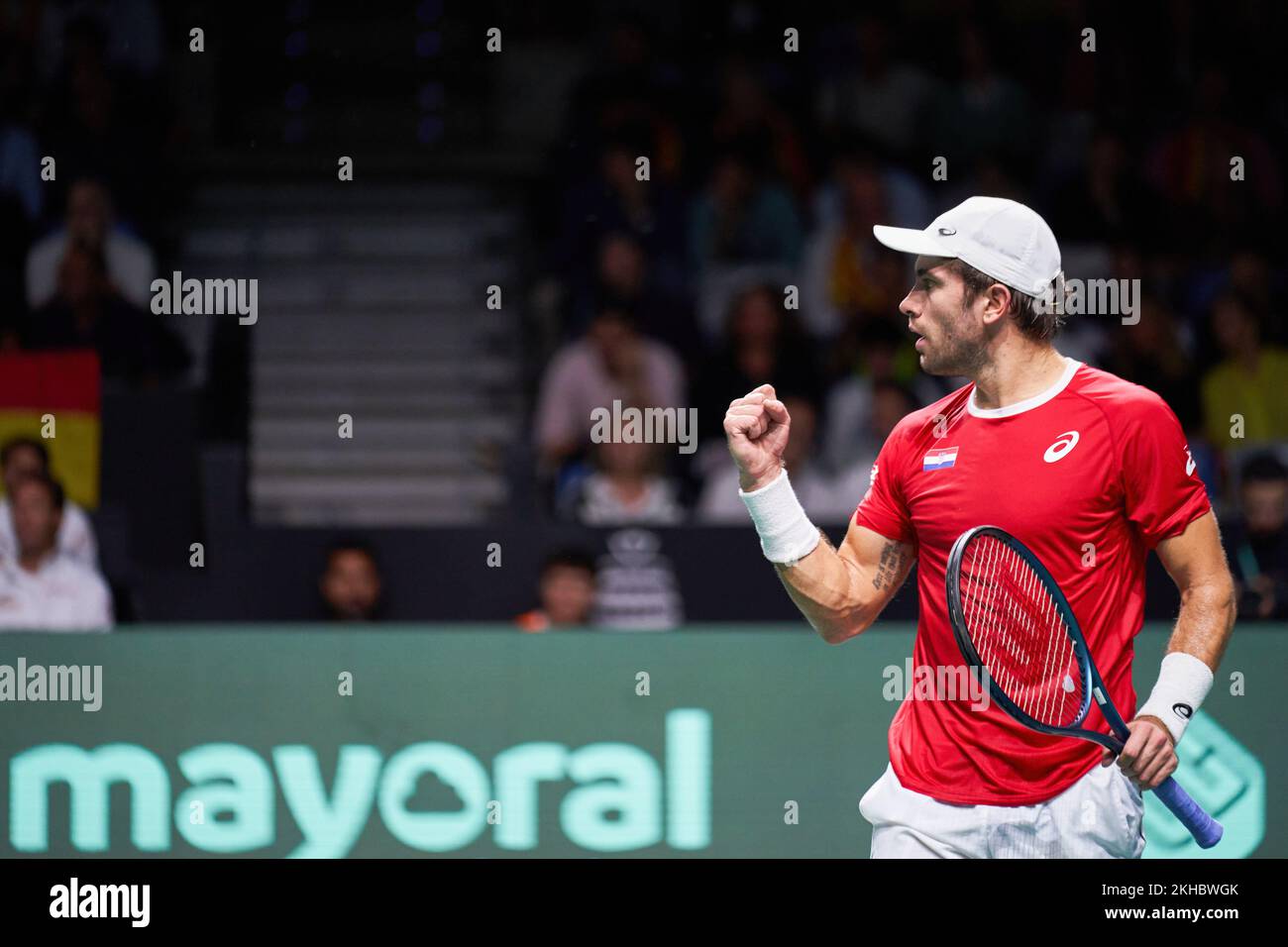 Malaga, Espagne. 23rd novembre 2022. Borna Coric de Croatie en action pendant la coupe Davis par Rakuten final 8 contre Roberto Bautista Agut d'Espagne au Palacio de Deportes José María Martín Carpena. Score final; Borna Coric 2:0 Roberto Bautista Agut. (Photo de Vicente Vidal Fernandez/SOPA Images/Sipa USA) crédit: SIPA USA/Alay Live News Banque D'Images