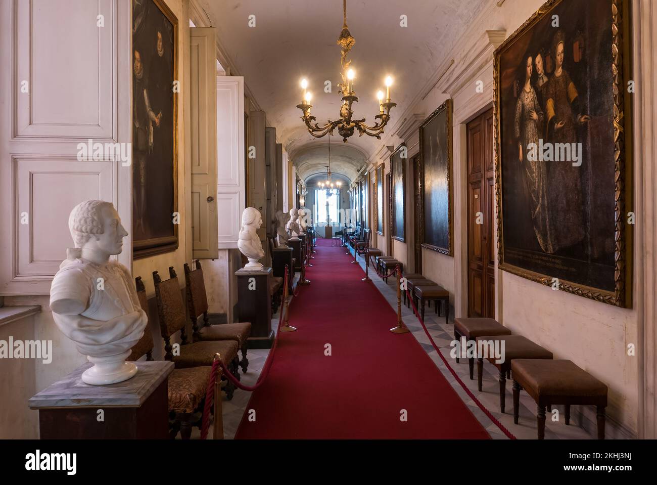 Racconigi, Italie (20th novembre 2022) - un des couloirs au premier étage du château de Racconigi dans la région italienne du Piémont Banque D'Images
