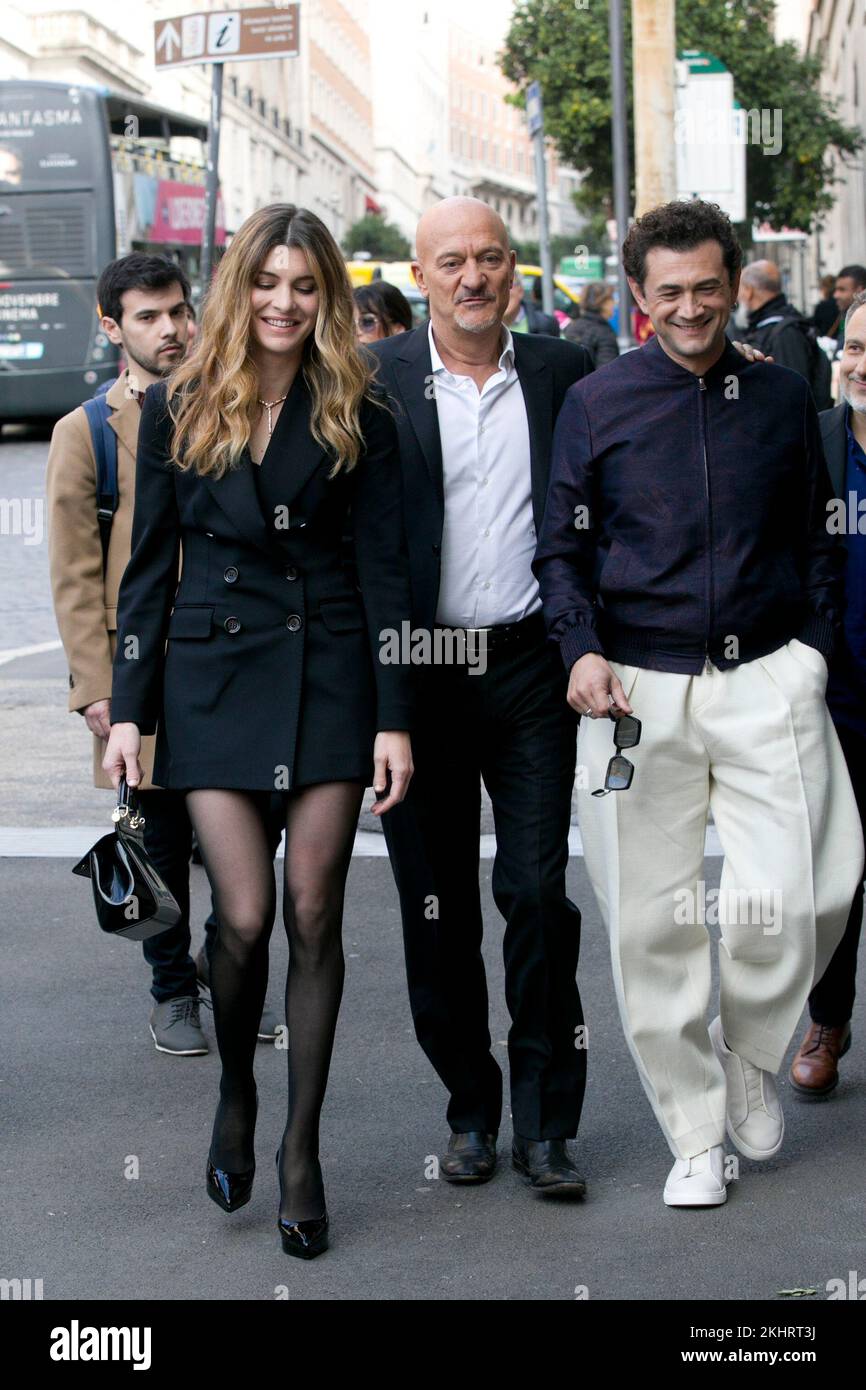 Rome, Vittoria Puccini arrive au photocall du film 'Vicini di casa' Photo  Stock - Alamy