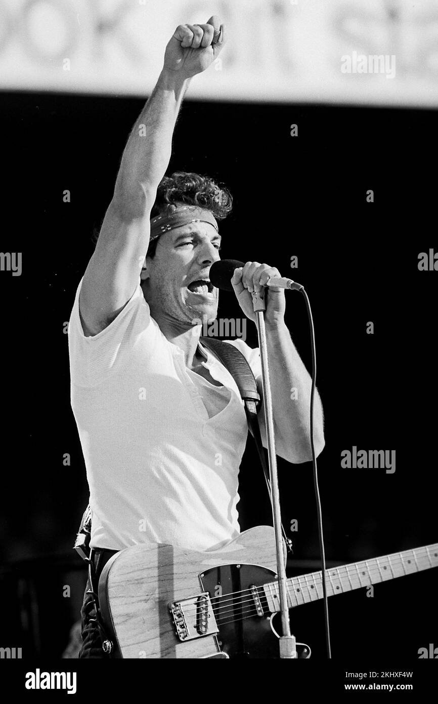 Bruce Springsteen en concert avec le groupe E Streetband dans le stade Feyenoord né dans la tournée des États-Unis. - Rotterdam Hollande - vvbvanbreefotografie Banque D'Images