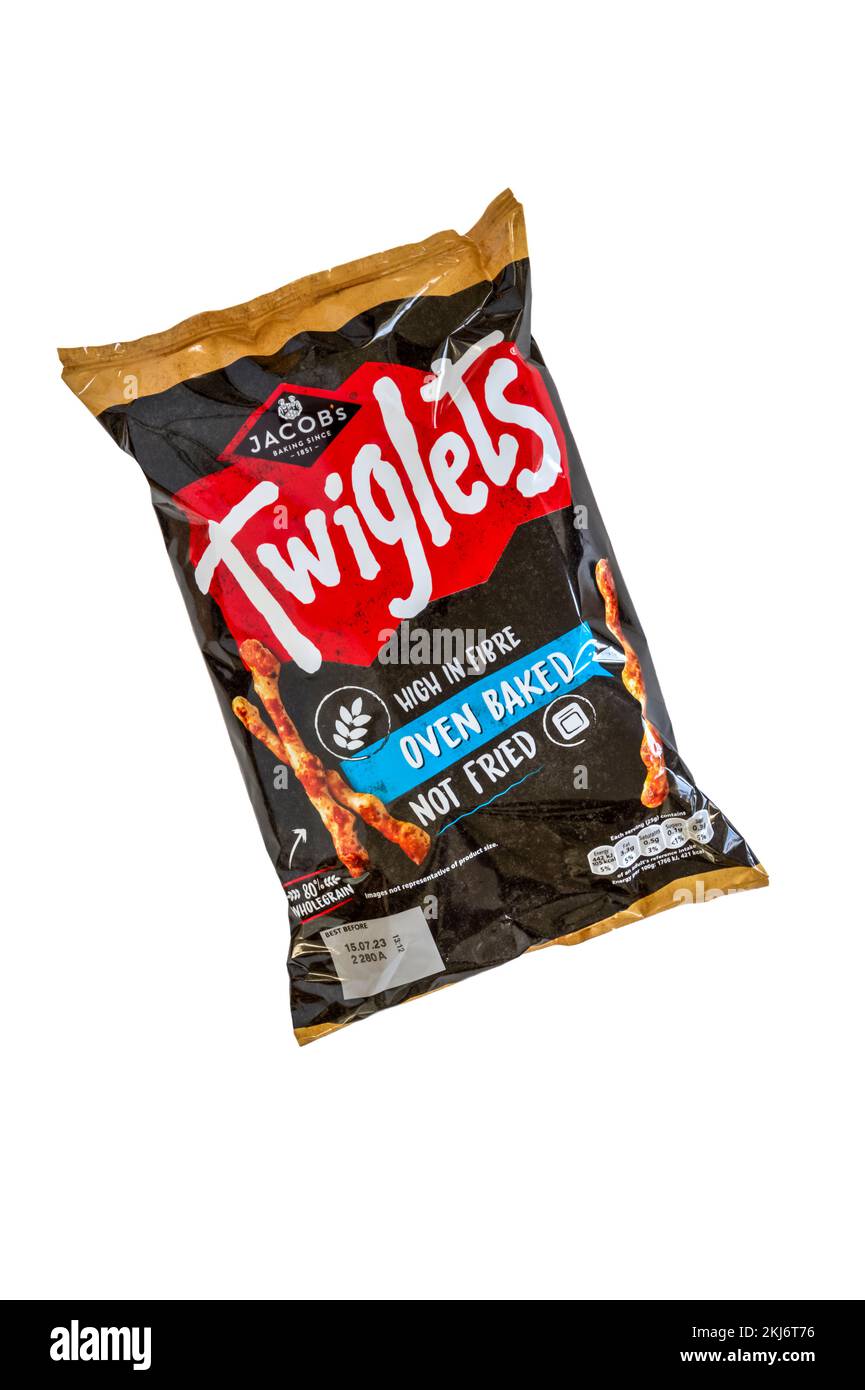 Un paquet de Twiglets, fabriqué par Jacobs, une filiale de United biscuits. Banque D'Images