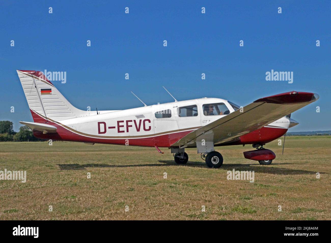 Allemagne, Bade-Wurtemberg, Tannheim: D-EFVC Piper PA.28-181 Archer III (c/n 43570). Banque D'Images