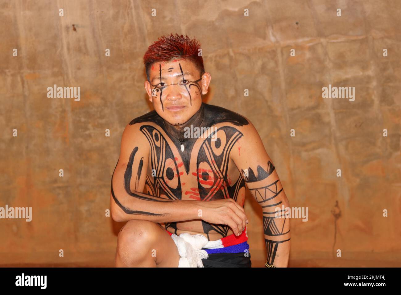 Autochtones, Mehinako (Xingu) homme orné de peinture traditionnelle du corps, Mato Grosso, Brésil, Amérique du Sud Banque D'Images