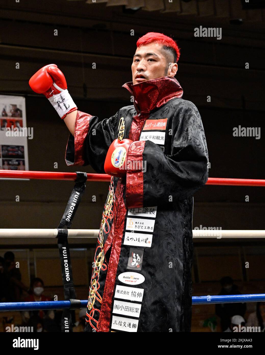 Champion Makoto Kawasaki avant le match de boxe japonaise du titre de poids-lourd au Korekuen Hall sur 8 novembre 2022 à Tokyo, Japon. Crédit: Hiroaki Finito Yamaguchi/AFLO/Alamy Live News Banque D'Images