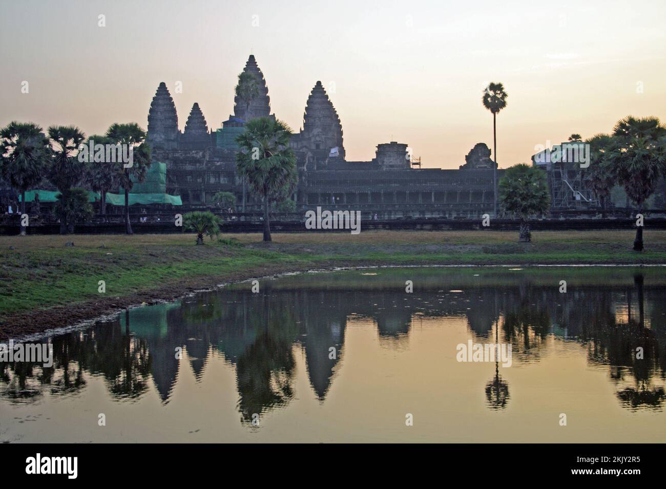 Lever de soleil sur Angkor Wat, Siem Reap, Cambodge. Banque D'Images