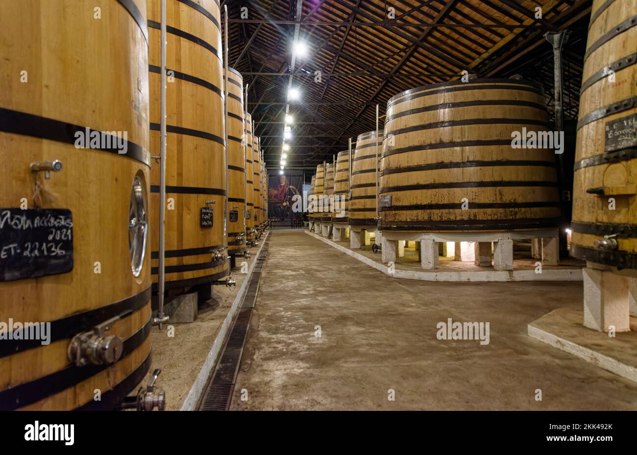 Fût de fût de fût à vin dans la cave de Royal Opoto, Gaia, Portugal Banque D'Images