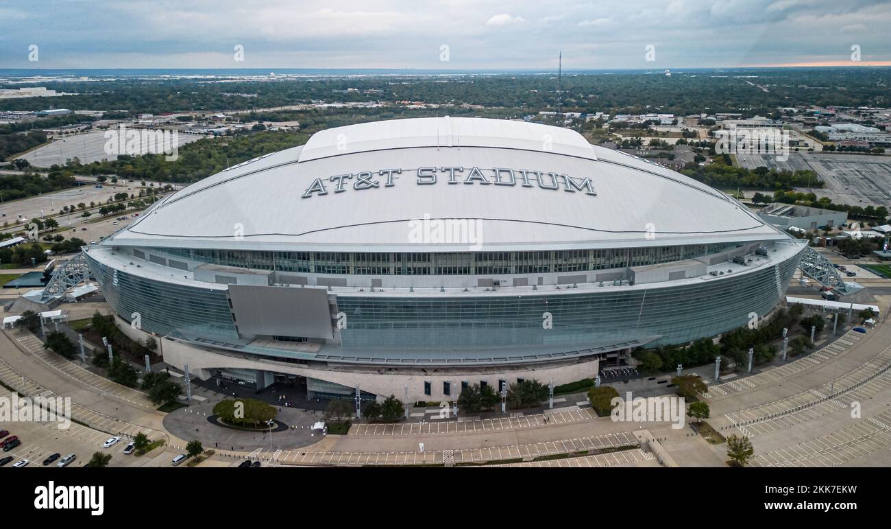 AT and T Stadium dans la ville d'Arlington - domicile des Dallas Cowboys - vue aérienne - DALLAS, ÉTATS-UNIS - 30 OCTOBRE 2022 Banque D'Images