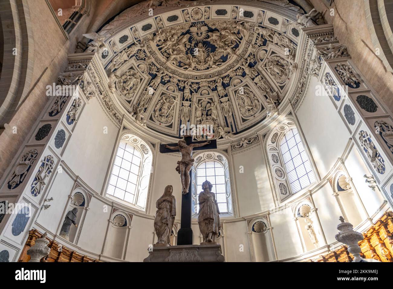 Trèves, Allemagne - 7 novembre 2020 : les monuments romains, la cathédrale Saint-Pierre et l'église notre-Dame, site classé au patrimoine mondial de l'UNESCO. Banque D'Images
