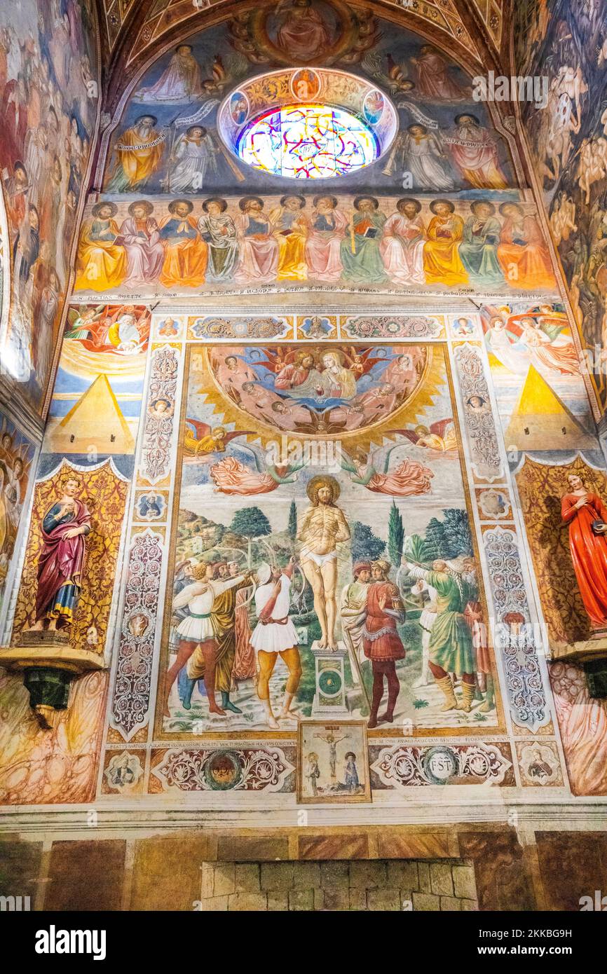 San Gimignano, Toscane, Italie - 9 août 2019 : intérieur de la Collégiale de Santa Maria Assunta à San Gimignano. Banque D'Images