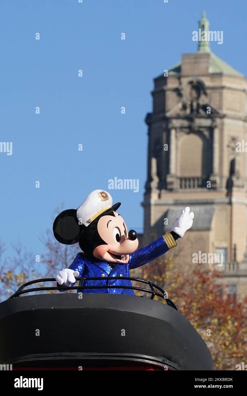 New York, NY, États-Unis. 24th novembre 2022. Mickey Mouse assiste à la parade de Thanksgiving de Macy, Midtown Manhattan, New York, NY 24 novembre 2022. Crédit : Kristin Callahan/Everett Collection/Alay Live News Banque D'Images