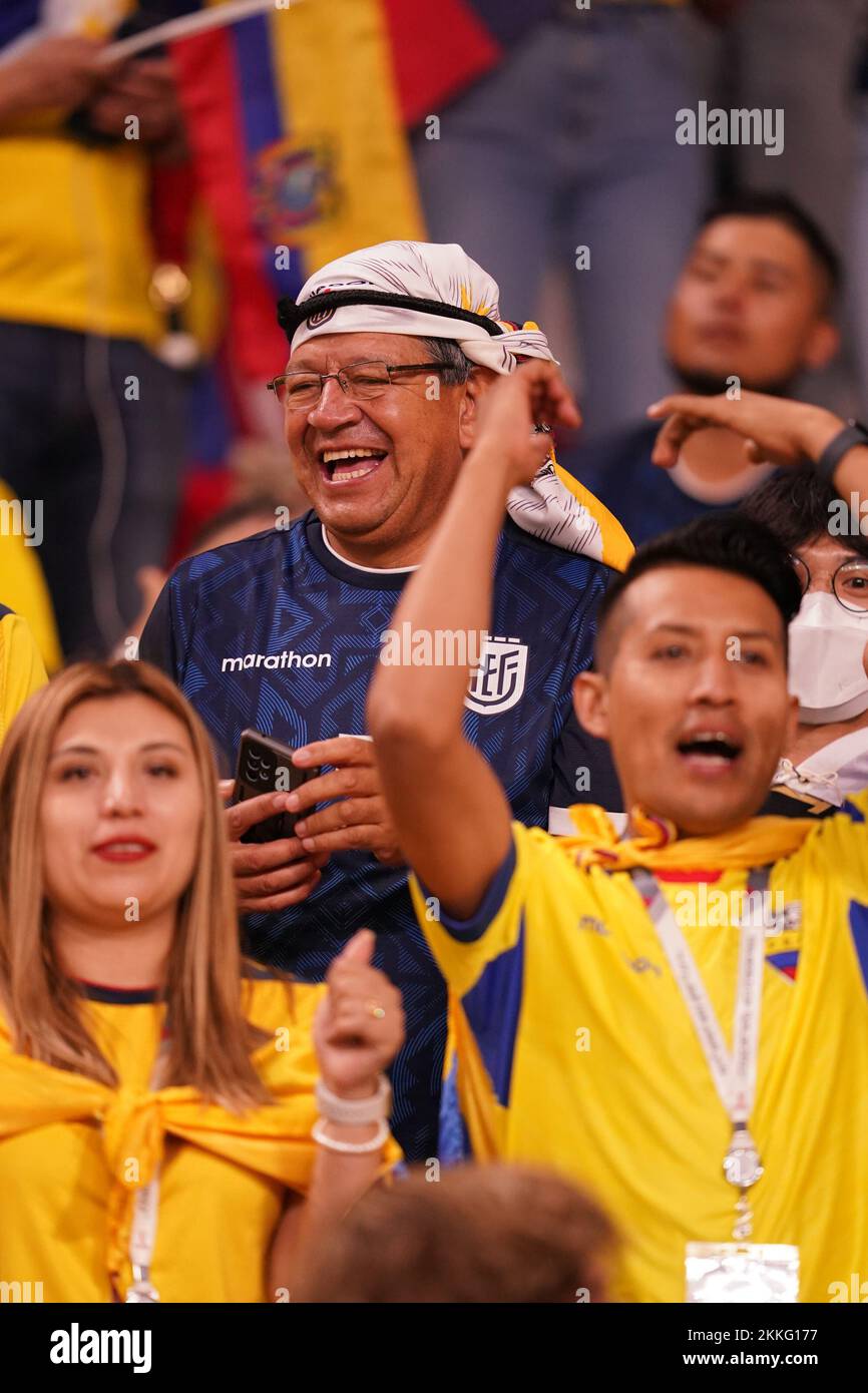 Doha, Qatar. 25th novembre 2022. DOHA, QATAR - NOVEMBRE 25: Les partisans de l'Équateur avant la coupe du monde de la FIFA le Qatar 2022 groupe Un match entre les pays-Bas et l'Équateur au stade international de Khalifa sur 25 novembre 2022 à Doha, Qatar. (Photo de Florencia Tan Jun/PxImages) crédit: PX Images/Alamy Live News Banque D'Images