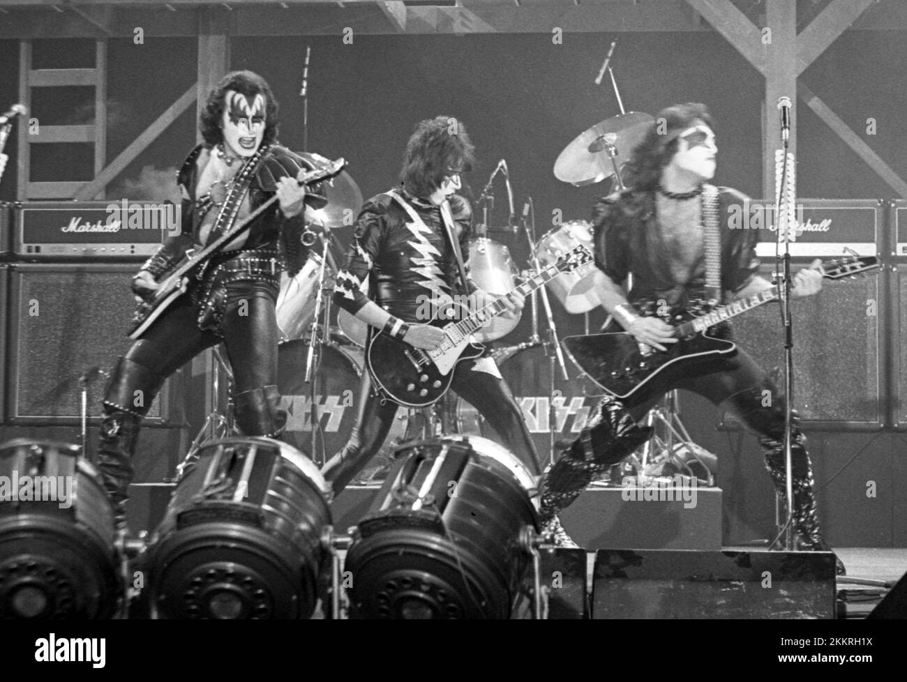 Gene Simmons, Ace Frehley et Paul Stanley de Kiss se produit en concert pendant l'album "The Elder" en 1981 Credit: Ralph Dominguez/MediaPunch Banque D'Images