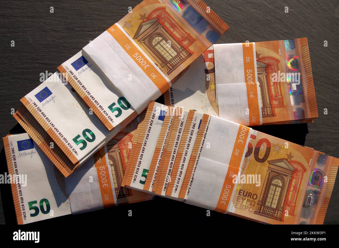 Monnaie, billets, 50 euros, cinquante euros de billets regroupés Banque D'Images