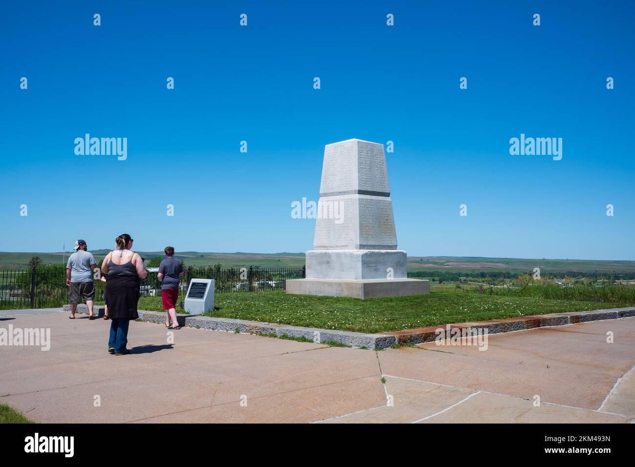 Crow Agency, MT, Etats-Unis - 23 juin 2022 : visite touristique du champ de bataille de Little Bighorn, monument national, photographié ici le monument de la piste du dernier stand Banque D'Images