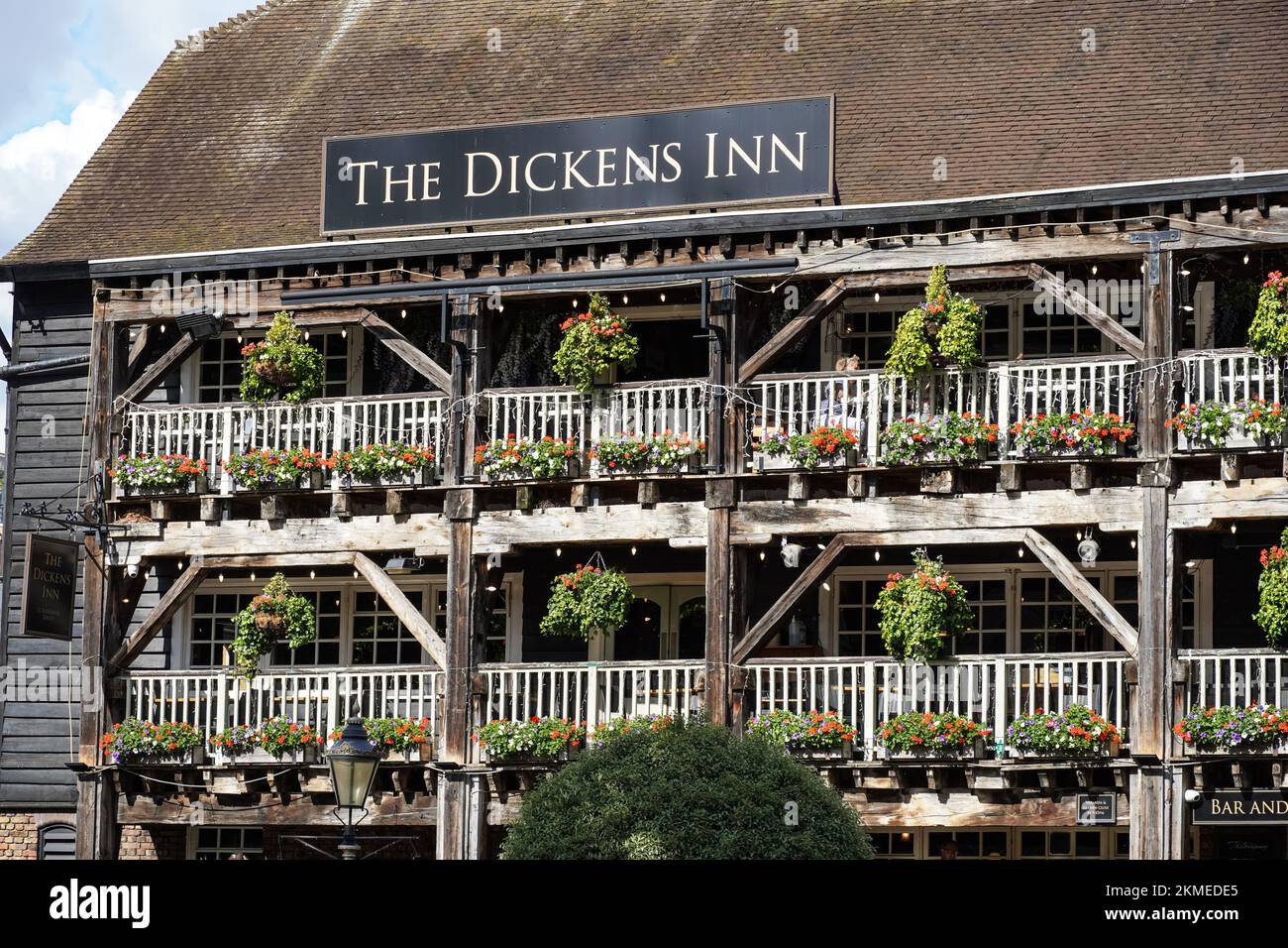 Le Dickens Inn bar et restaurant à St Katharine Docks, Londres Angleterre Royaume-Uni UK Banque D'Images