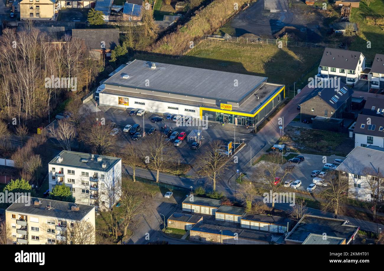 Vue aérienne, supermarché Netto dans le domaine de l'habitation Manfred