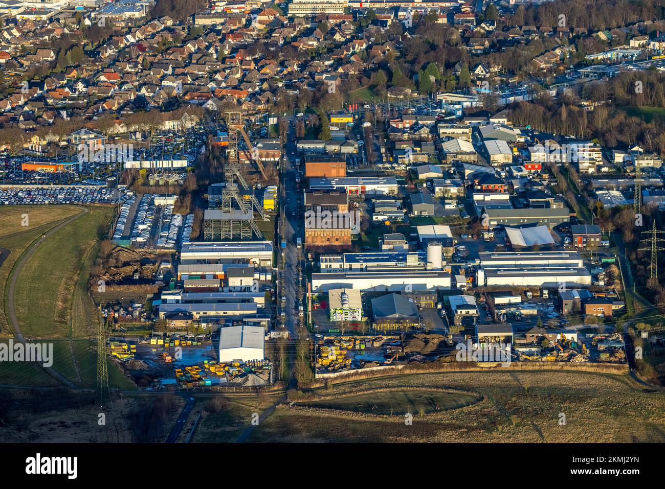 Vue aérienne, quartier culturel Radbod, domaine industriel de la collierie Radbod aux tours sinueuses du quartier Bockum-Hövel de Hamm, région de Ruhr, Nort Banque D'Images