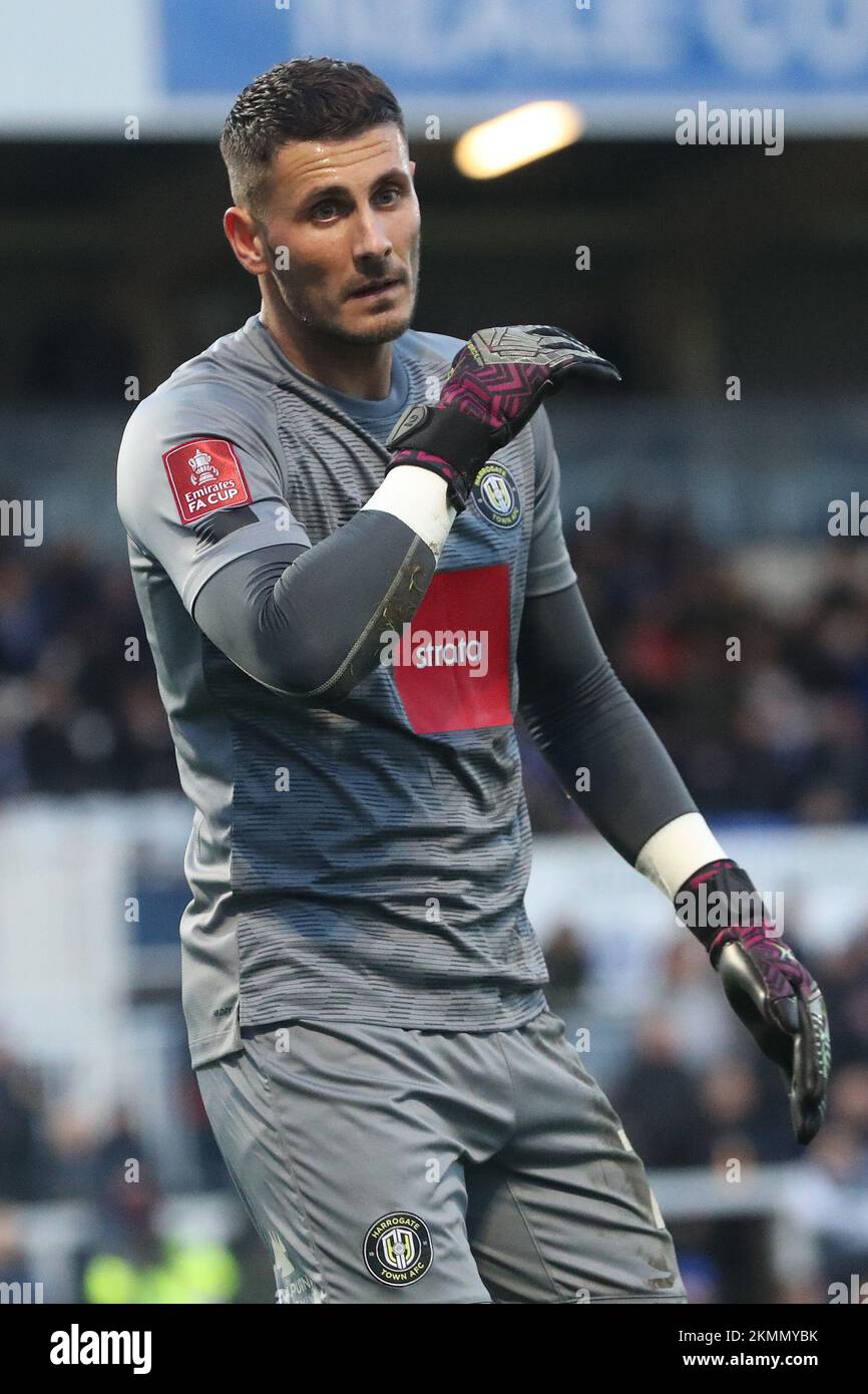 Lors de la deuxième partie de la coupe FA entre Hartlepool United et Harrogate Town à Victoria Park, Hartlepool, le samedi 26th novembre 2022. (Credit: Mark Fletcher | MI News) Credit: MI News & Sport /Alay Live News Banque D'Images
