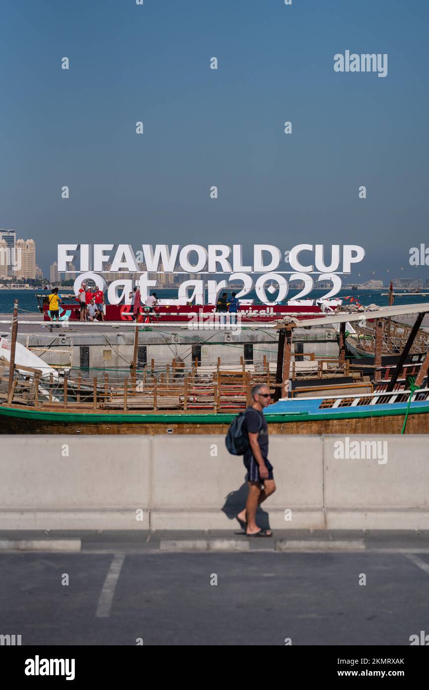 Fan international de football à Doha corniche lors de la coupe du monde de la FIFA 2022 Qatar. Banque D'Images