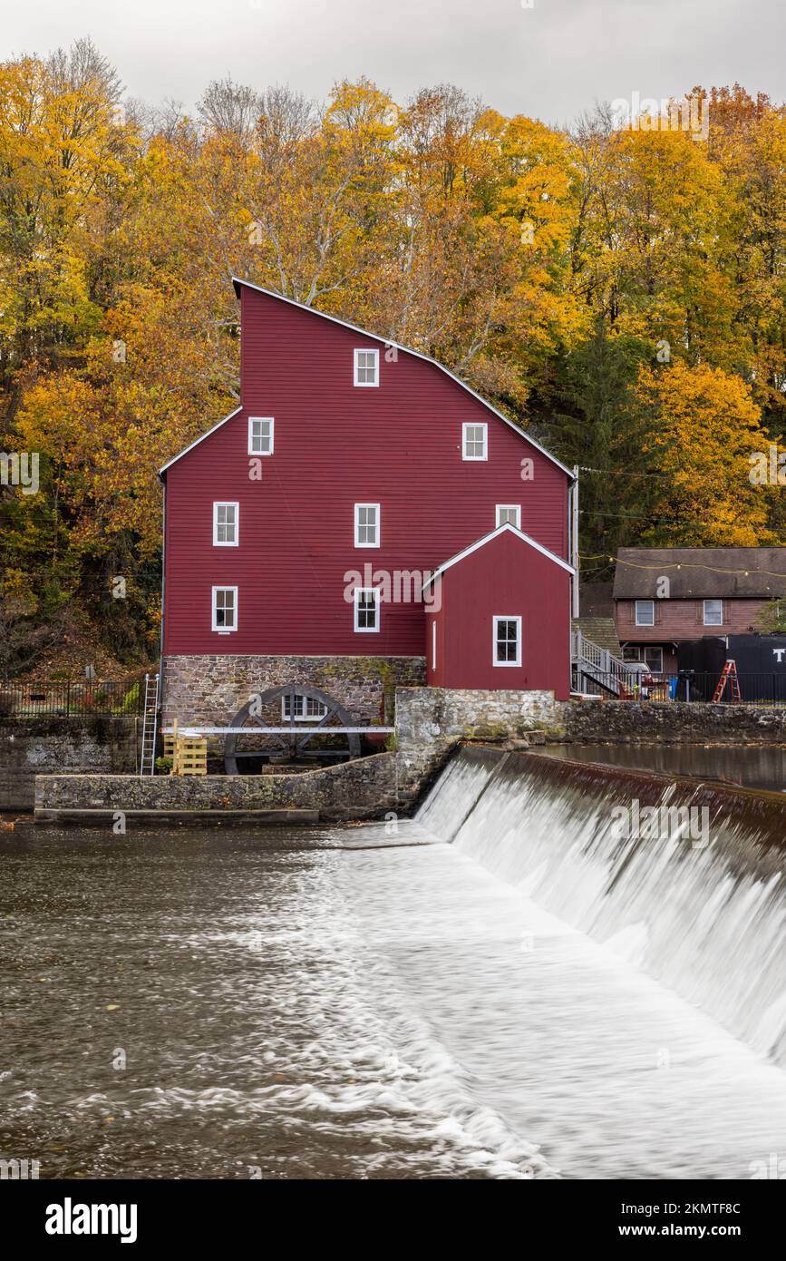 Red Mill sur la South Branch Raritan River, Clinton, New Jersey Banque D'Images