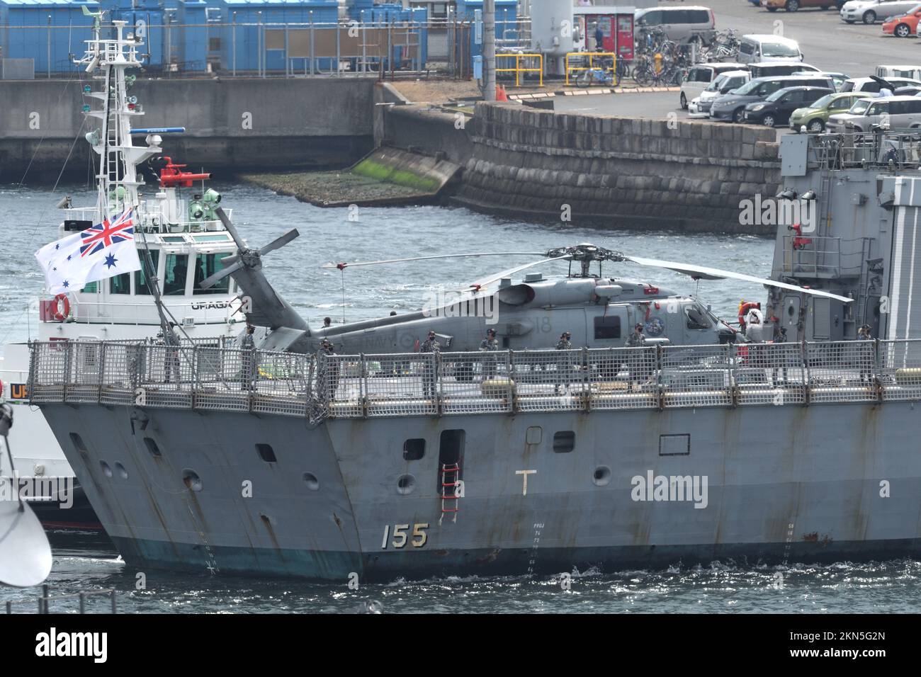 Préfecture de Kanagawa, Japon - 30 mai 2021 : hélicoptère maritime utilitaire Sikorsky MH-60R Seahawk de la Marine royale australienne. Banque D'Images