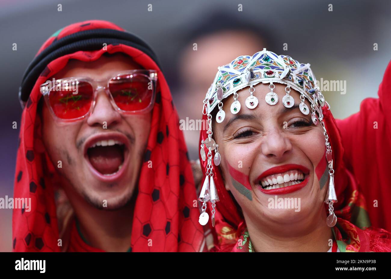 Doha, Qatar, 27th novembre 2022. Les fans marocains lors du match de la coupe du monde de la FIFA 2022 au stade Al Thumama à Doha. Le crédit photo devrait se lire: David Klein / Sportimage Banque D'Images