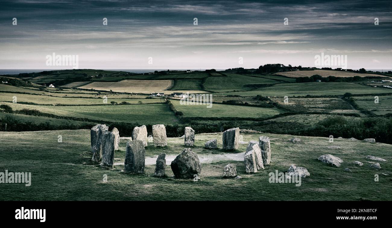 Le cercle de pierres du Celtic Drombeg dans le comté de Cork, République d'Irlande Banque D'Images