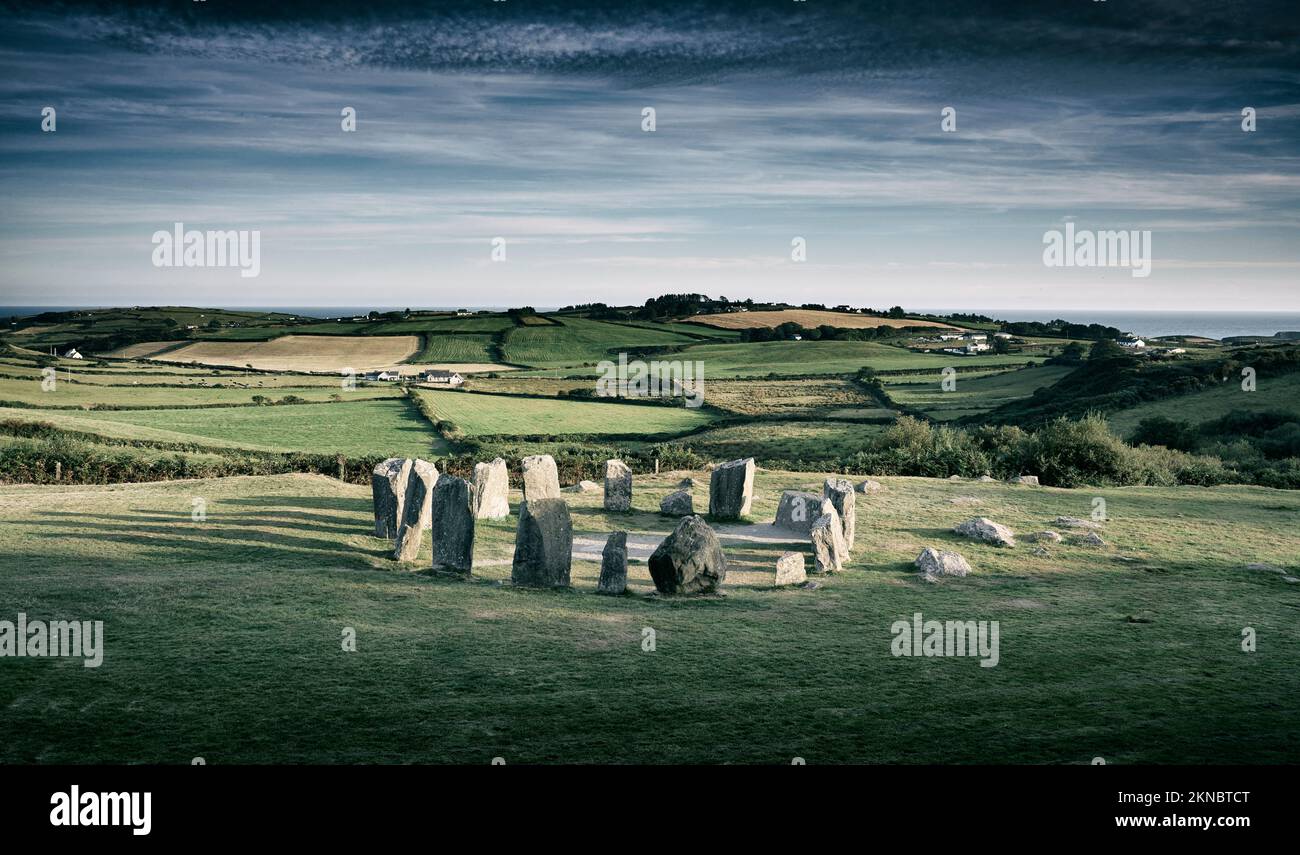 Le cercle de pierres du Celtic Drombeg dans le comté de Cork, République d'Irlande Banque D'Images