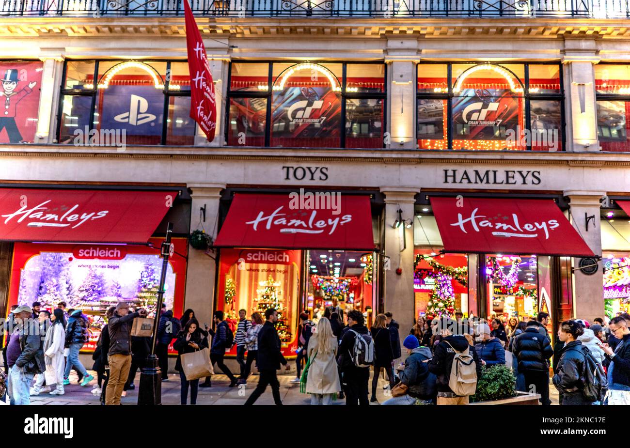 Hamleys Toy Shop Regent Street London Night Royaume-Uni Banque D'Images