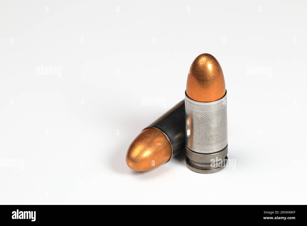 Bullet 9mm parabellum FMJ (gaine entièrement métallique) Shell Shock technologies ( NAS3 ). Banque D'Images