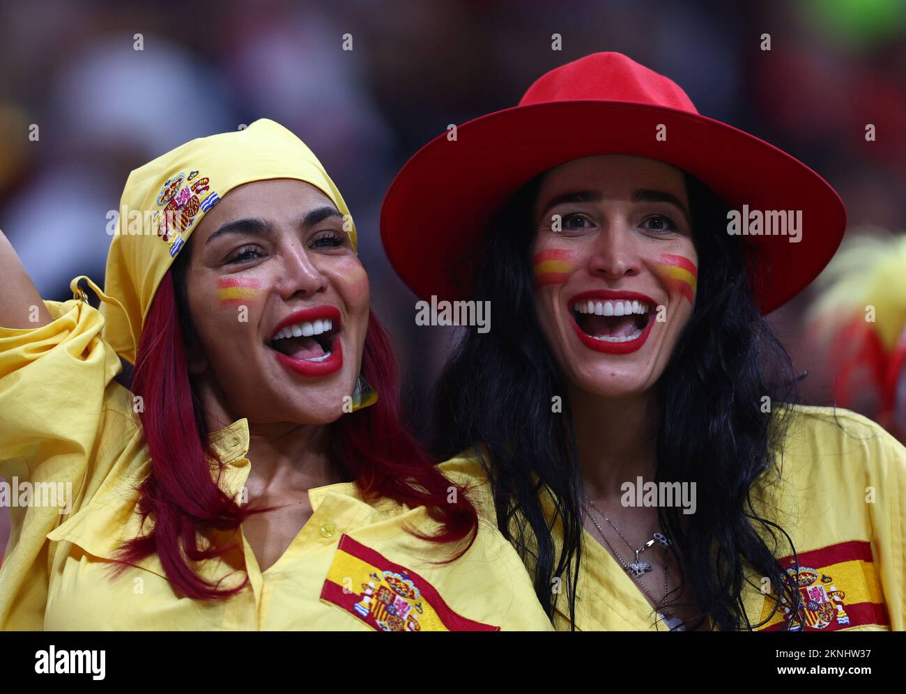 Al Khor, Qatar, 27th novembre 2022. Les fans espagnols lors du match de la coupe du monde de la FIFA 2022 au stade Al Bayt, Al Khor. Le crédit photo devrait se lire: David Klein / Sportimage Banque D'Images