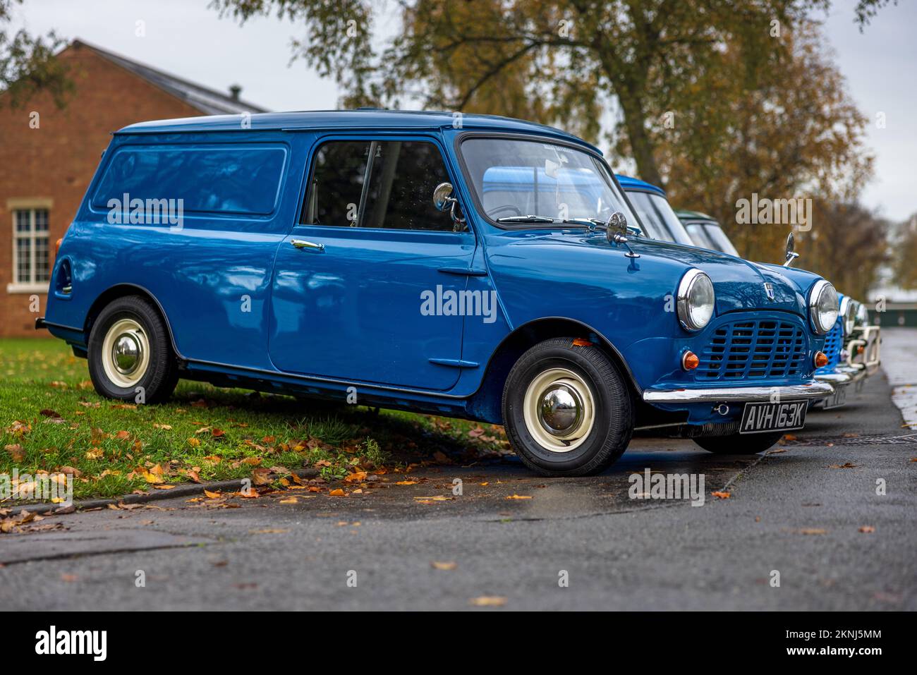 1972 Leyland cars Mini 850 «AVH 163K» en exposition à l'Assemblée de cheval de travail tenue au Centre du patrimoine de Bicester le 27th novembre 2022 Banque D'Images