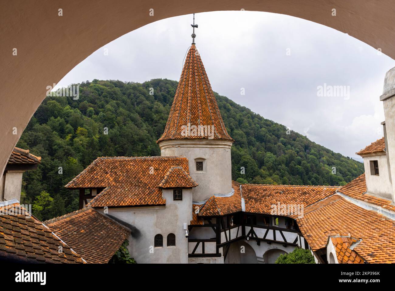 Château de Bran, connu sous le nom de Château de Dracula, dans le village de Bran, Transylvanie, Roumanie Banque D'Images