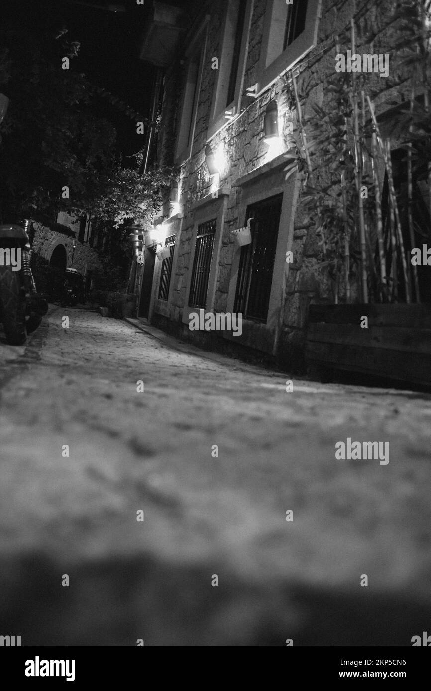 Belles rues avec fleurs dans la station Banque D'Images