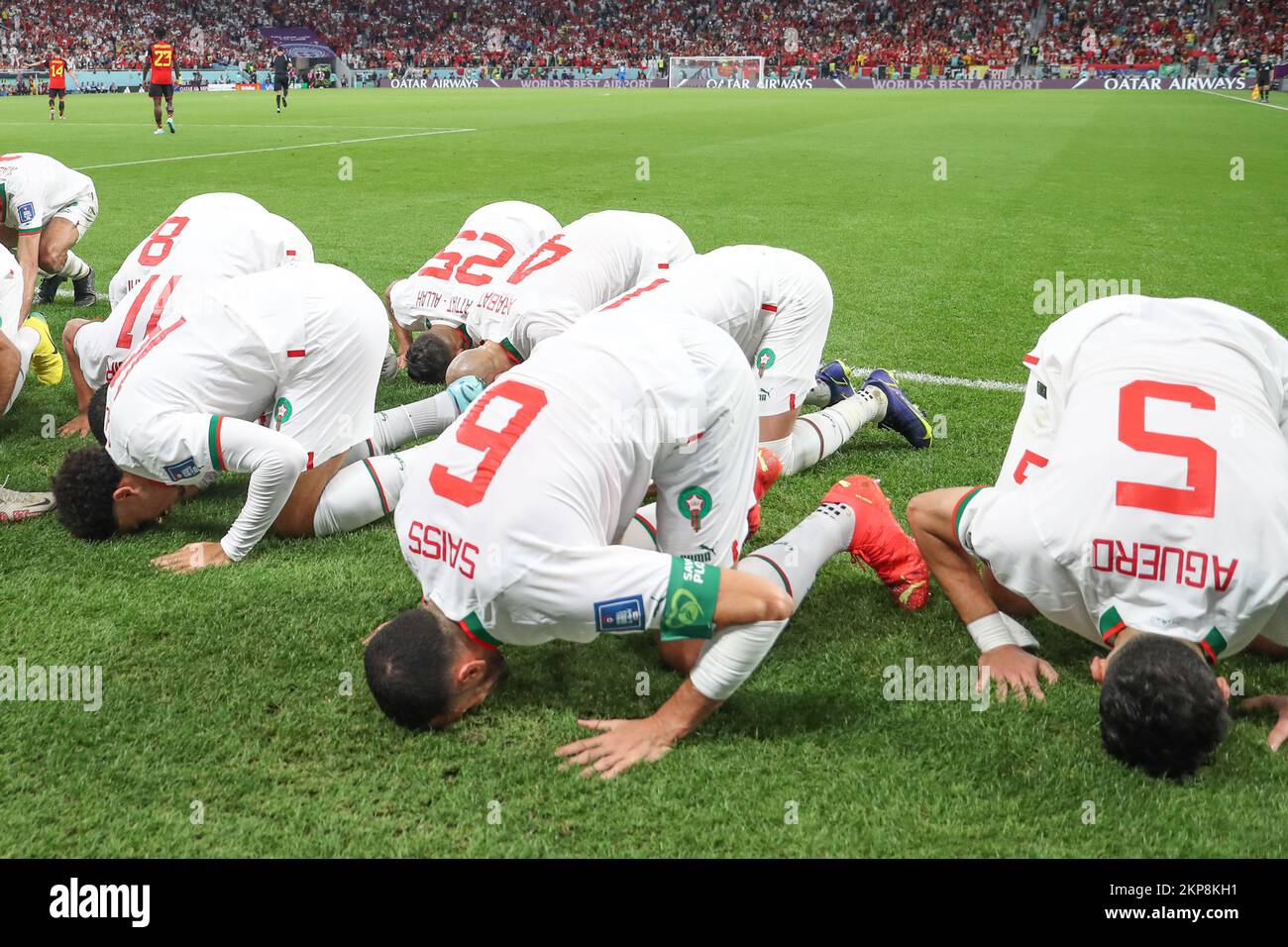Les joueurs marocains célèbrent lors d'un match de football entre l'équipe nationale belge les Red Devils et le Maroc, dans le Groupe F de la coupe du monde FIFA 2022 au stade Al Thumama, Doha, Etat du Qatar, le dimanche 27 novembre 2022. BELGA PHOTO BRUNO FAHY Banque D'Images