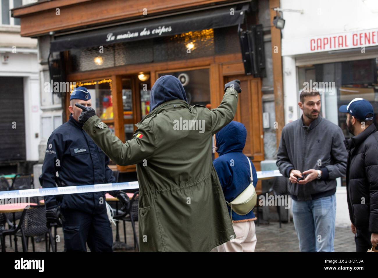 Anderlues, Belgique. 28th novembre 2022. L'illustration montre la police sur le site près de Steenstraat, où une explosion de gaz s'est produite le lundi 28 novembre 2022. BELGA PHOTO HATIM KAGHAT crédit: Belga News Agency/Alay Live News Banque D'Images
