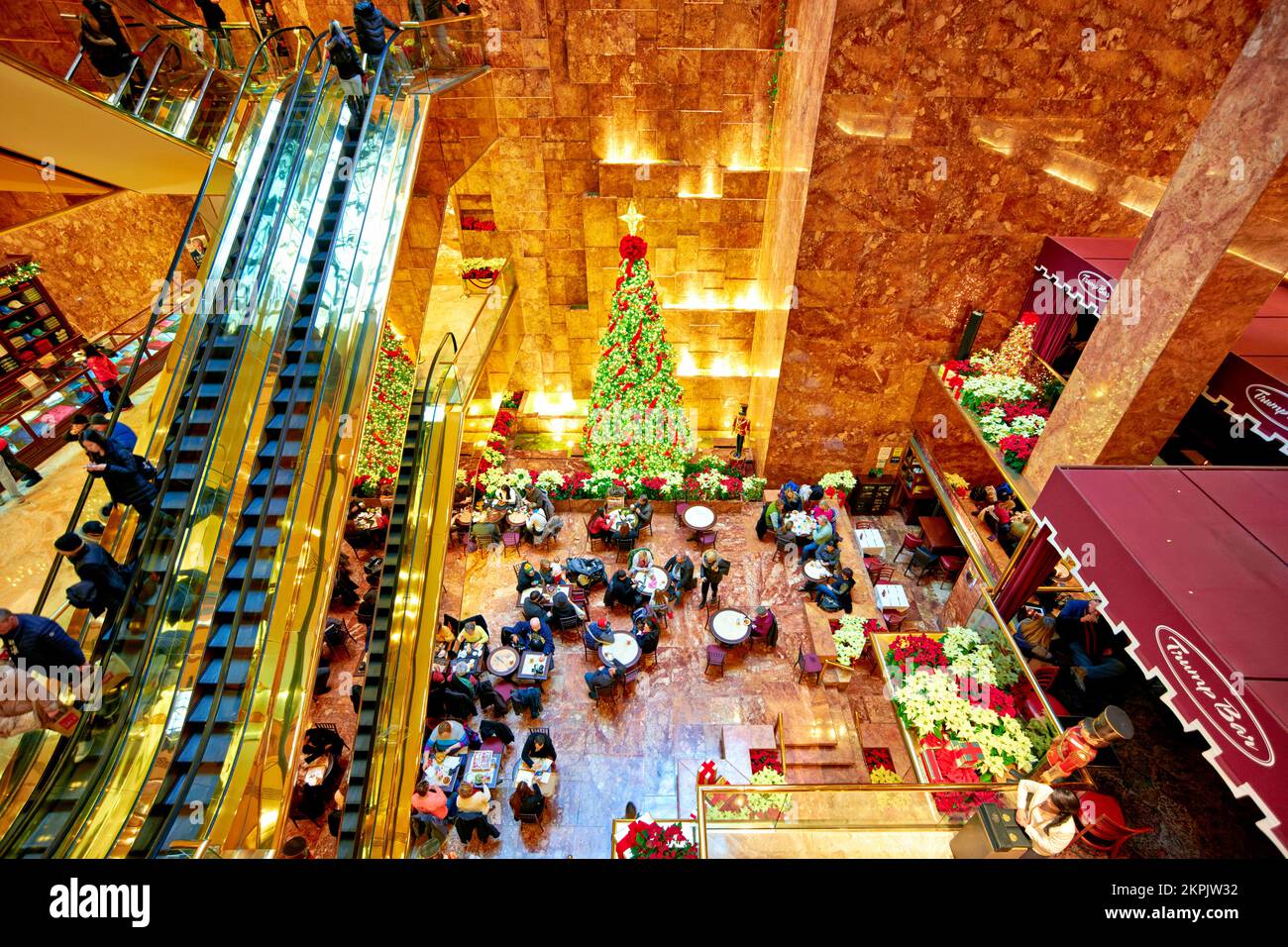 New York. Manhattan. États-Unis. L'atrium de la Trump Tower Banque D'Images