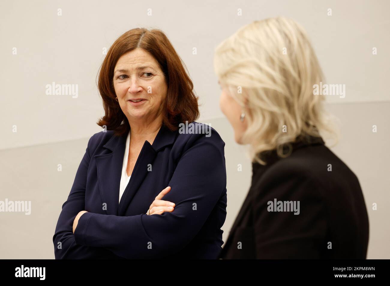 LA HAYE - Conny Helder, ministre des soins de longue durée et des sports,  avant le début d'une consultation législative sur la santé, le bien-être  social et le sport. ANP bas CZERWINSKI