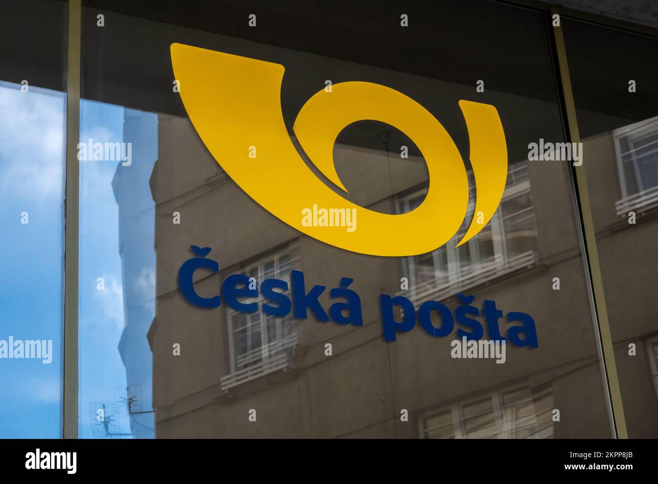 Prague, République tchèque - 5 septembre 2022 : logo de la poste tchèque (Ceska Posta) Banque D'Images