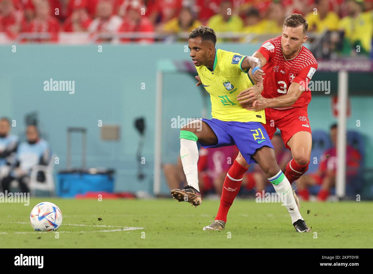 Doha, Qatar. 28 novembre 2022. Coupe du monde de la FIFA Qatar 2022 match du Groupe G entre le Brésil et la Suisse au stade 974 sur 28 novembre 2022 à Doha, Qatar. Photo: Goran Stanzl/PIXSELL Credit: Pixsell photo & Video Agency/Alay Live News Banque D'Images