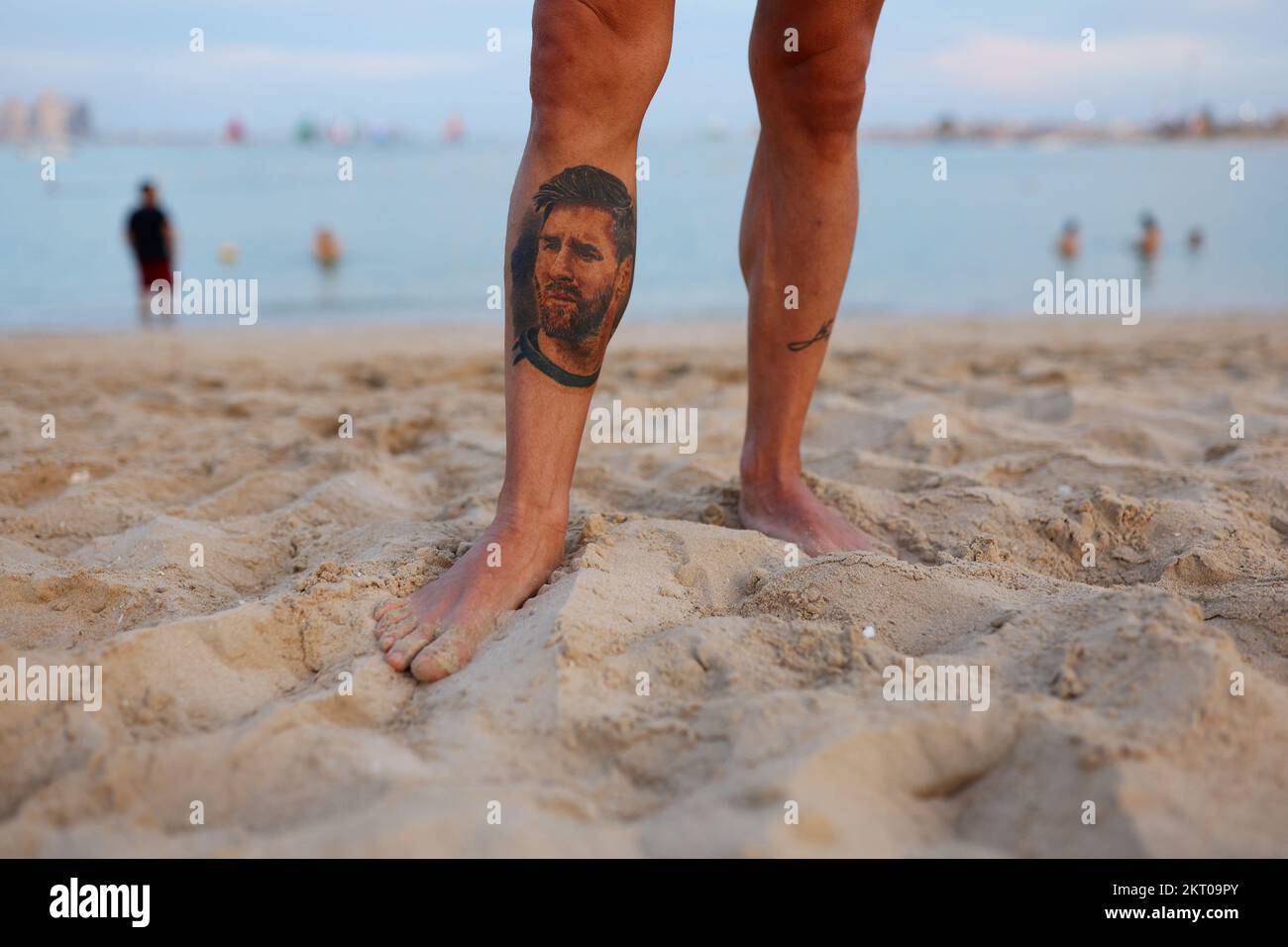 Tatouage Messi Jambe Coupe Du Monde Football football - coupe du monde de la FIFA Qatar 2022 - Doha, Qatar - 29  novembre 2022 Fan