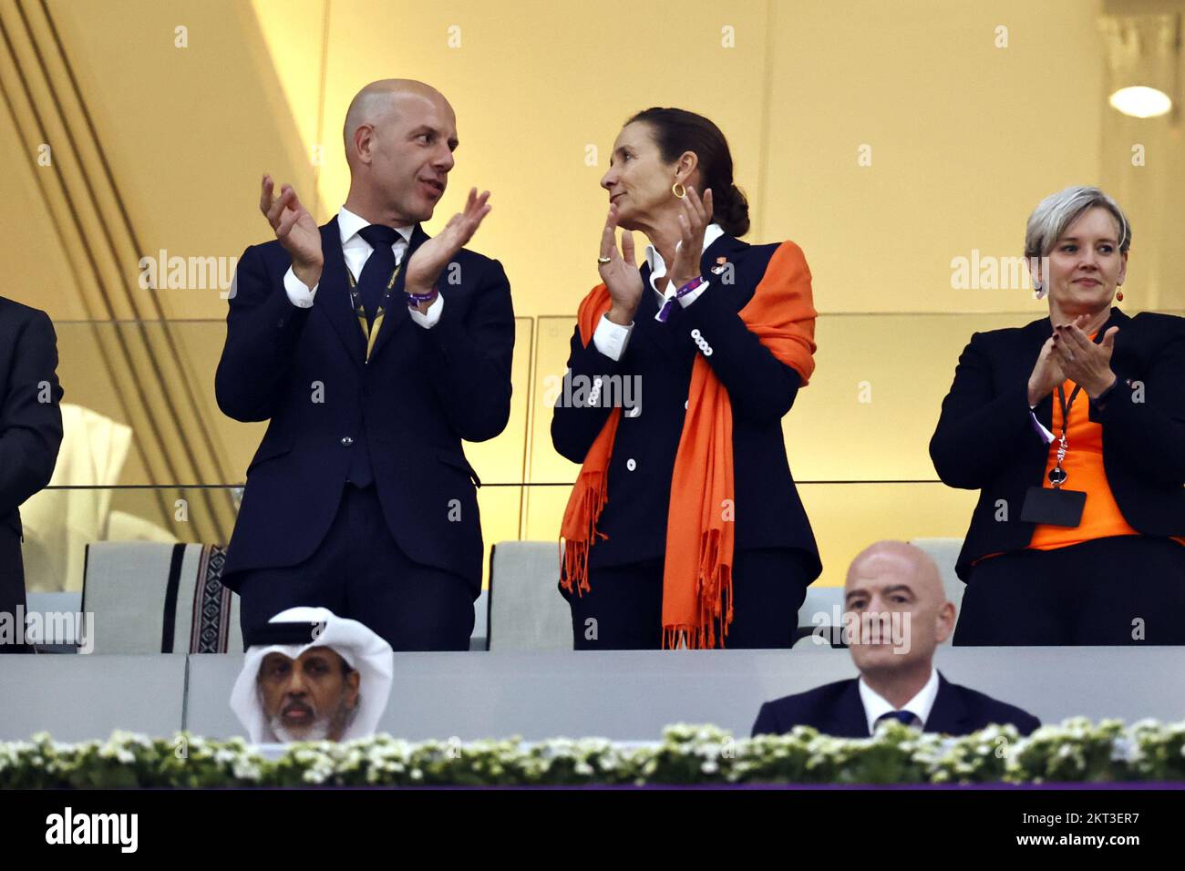 Al-Khor, Qatar. 29th novembre 2022. AL KHOR - (lr) Gijs de Jong secrétaire général de la KNVB, directeur du football professionnel Marianne van Leeuwen pendant la coupe du monde de la FIFA Qatar 2022 groupe Un match entre les pays-Bas et le Qatar au stade Al Bayt sur 29 novembre 2022 à Al Khor, Qatar . ANP MAURICE VAN STONE crédit: ANP/Alamy Live News Banque D'Images