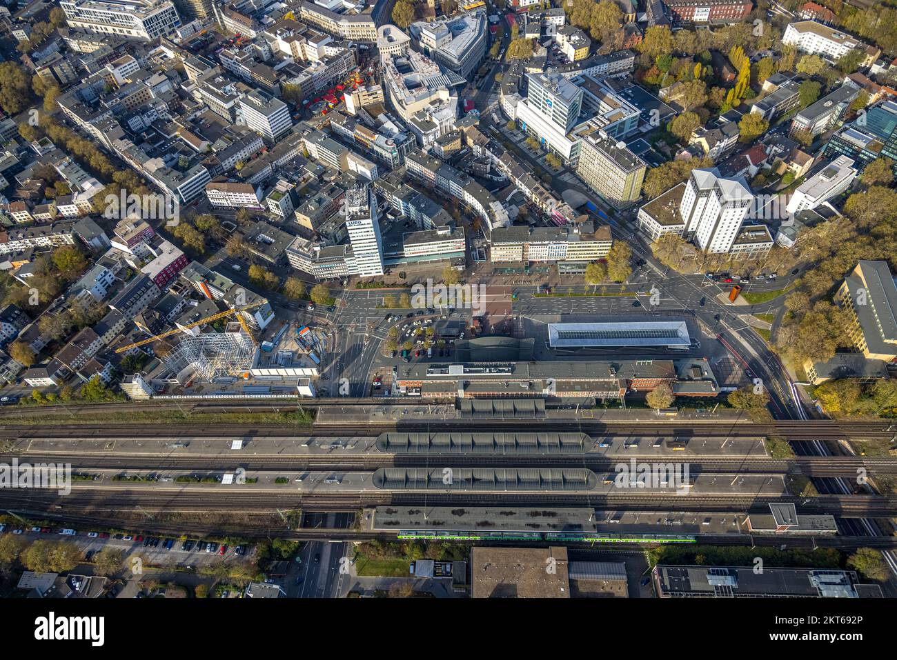 Vue aérienne, ville avec la gare principale, Lueg, site de construction et garage de nouveau bâtiment P7, Gleisdreieck, Bochum, Ruhr, Nord Rhin Banque D'Images