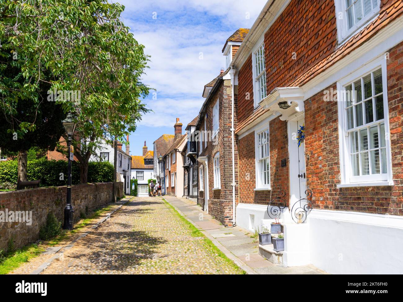 Rye East SussexHalf maisons à colombages et maisons de style géorgien sur la place de l'église à Rye Sussex Angleterre GB Europe Banque D'Images